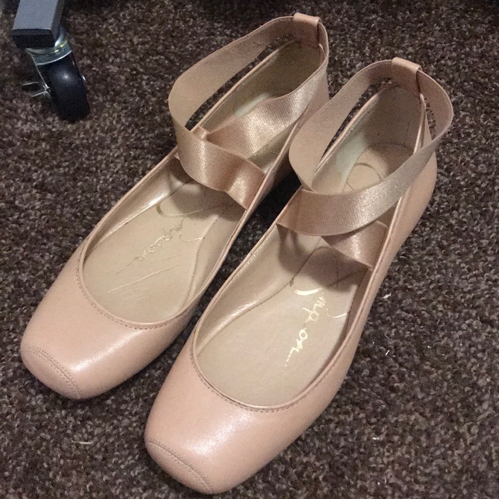 Jessica Simpson flats